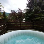 Olimpijska 54 Z Prywatnym Jacuzzi Na Tarasie Couette-café 3*