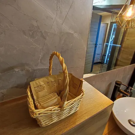 Olimpijska 54 Z Prywatnym Jacuzzi Na Tarasie 住宿加早餐酒店 什切尔克