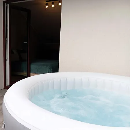 Olimpijska 54 Z Prywatnym Jacuzzi Na Tarasie Alojamento de Acomodação e Pequeno-almoço Szczyrk